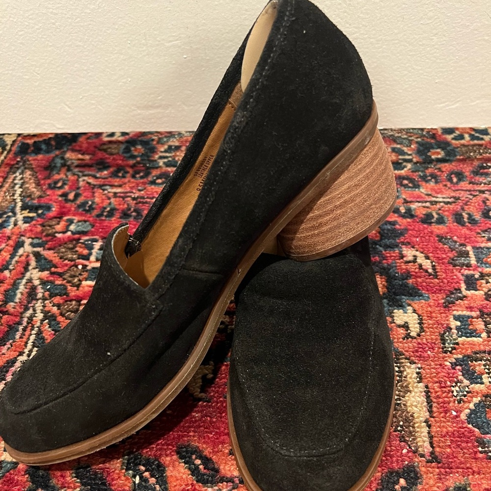 Sofft suede loafers size 10